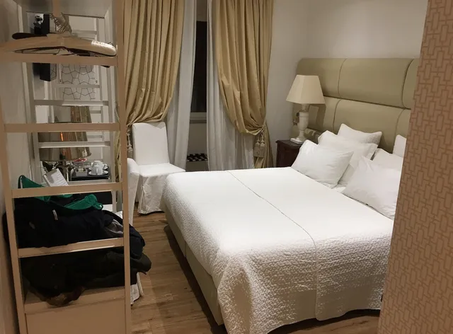 Vatican Chic Luxury b&b