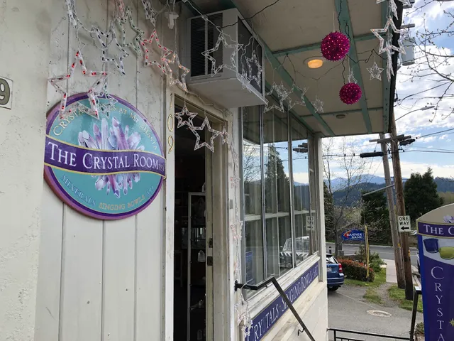 The Crystal Room, Crystal Tones at Mount Shasta