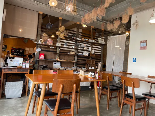 犬も歩けば…。ドックカフェ・就労支援B型