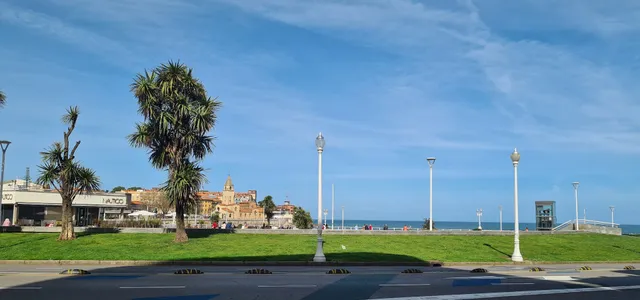 Parking Jardines del Nautico