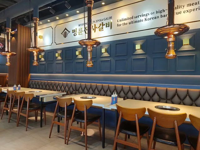 Myeongryun Jinsa Galbi (Central Rama 3)