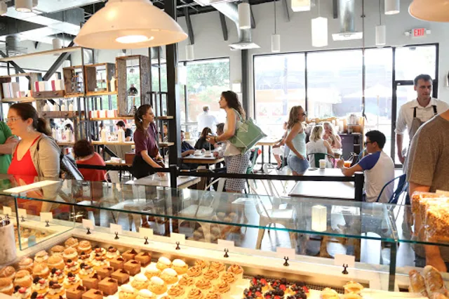 Common Bond Bistro & Bakery