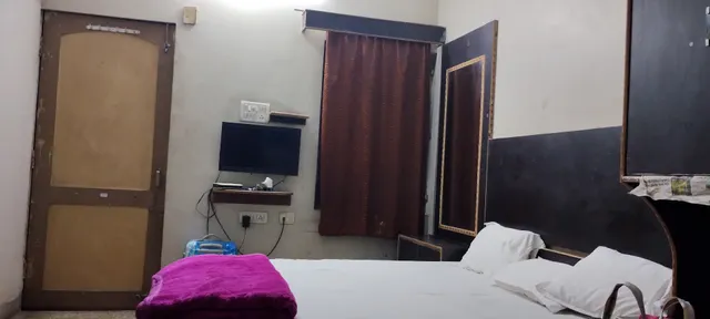 SPOT ON 75486 Hotel Rajput