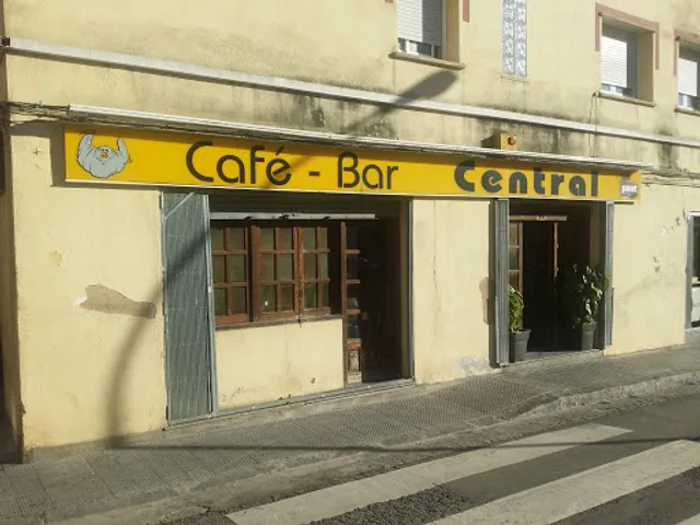 Café Bar Central