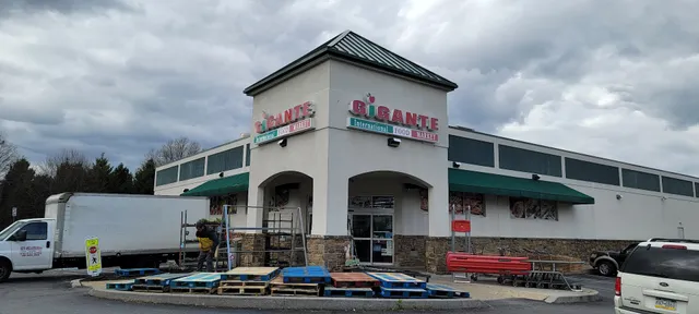 Gigante International Food Market