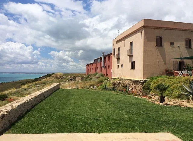 Baglio Maragani Ristorante e B&B