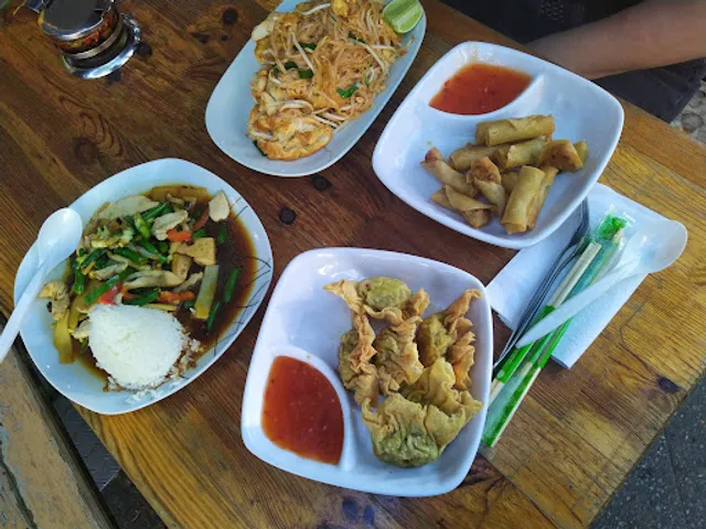 Mae Charoen Thai Imbiss