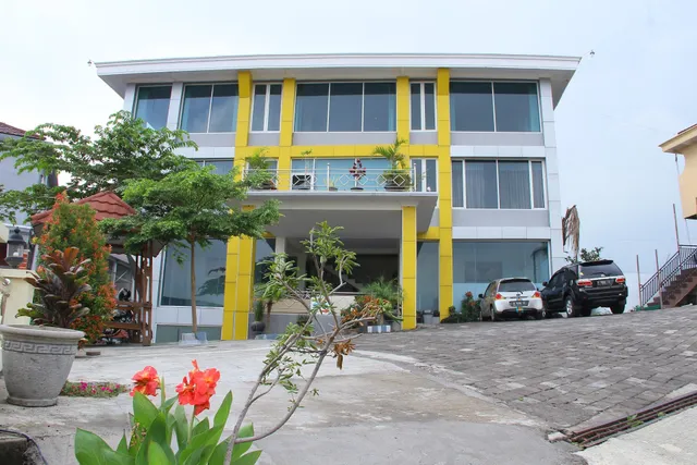 Grand Panorama Hotel