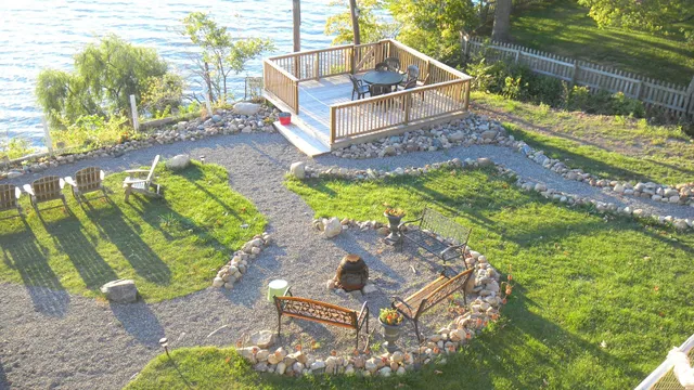 Paradise On the Lake