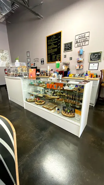 Bee's Wellness Cafe & Juicery