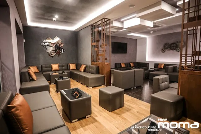 newMOMA The Show Lounge Bar
