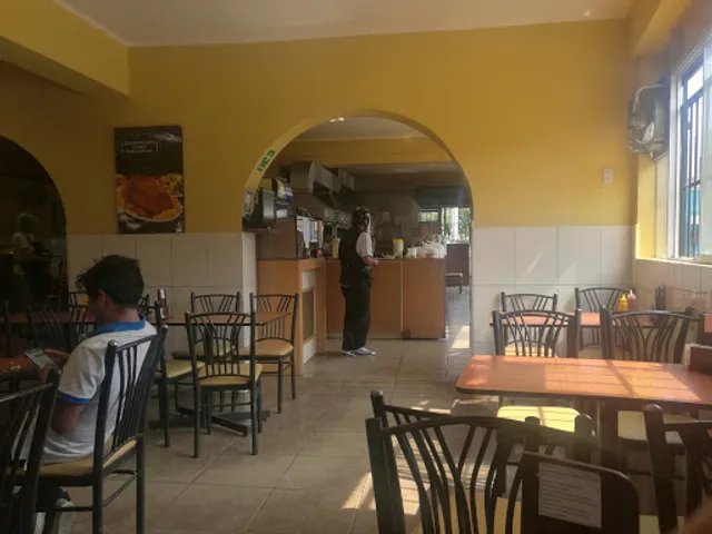 Pollos Los Antojitos de la Nonna