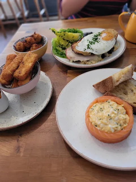 Robinsons Cafe