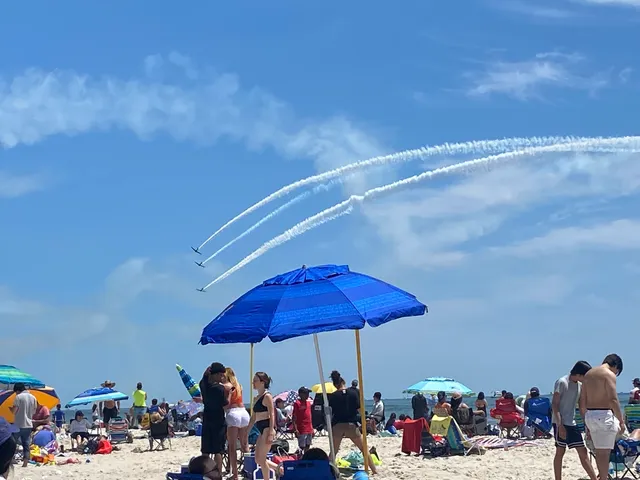 Jones Beach Boardwalk Start, West