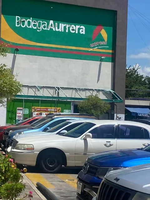 Bodega Aurrera Express, Valdepeñas