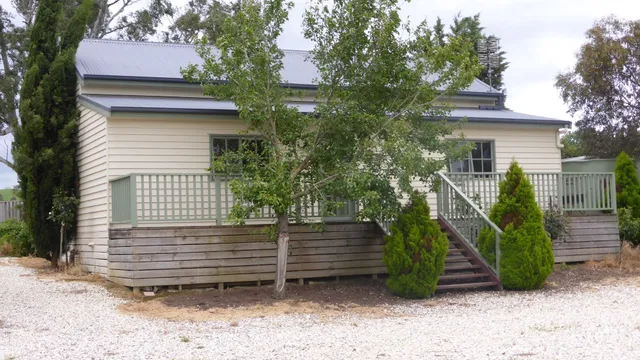 Wood Duck Cabin in Yea