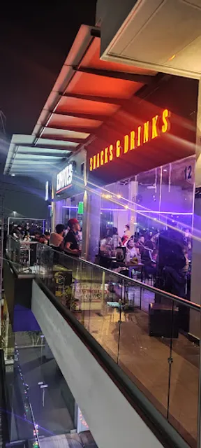 Coyotes Snacks & Drinks