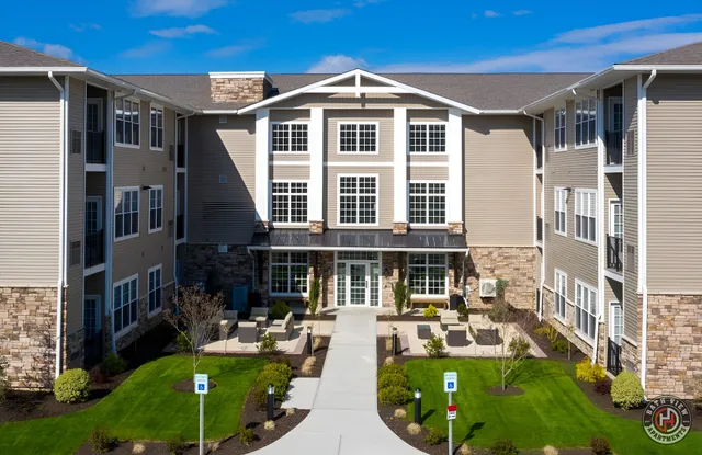 HH Bath View Apartments