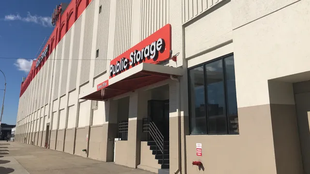 Public Storage