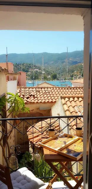 Penny's studio in the heart of Poros