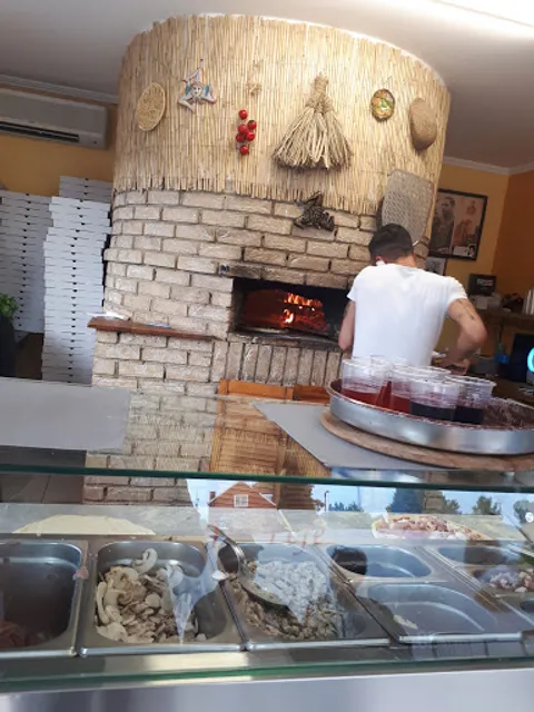 Pizzeria "Viale Montaperto"