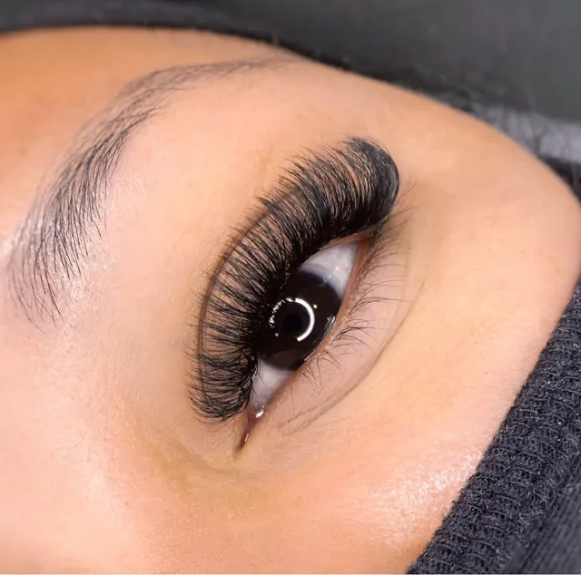 Kelley The Lash Artist