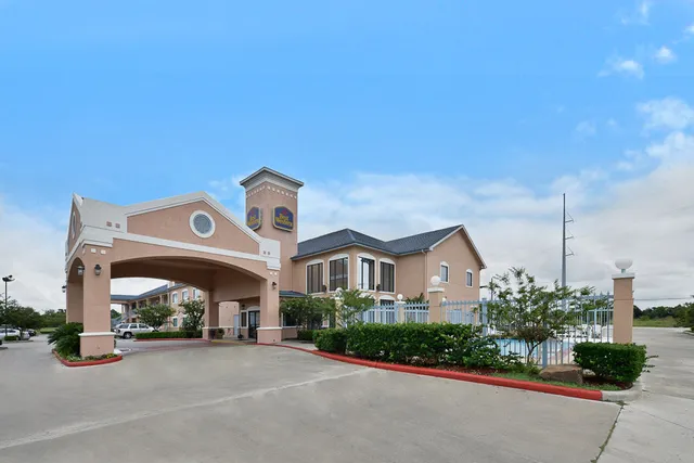 Best Western Dayton Inn & Suites