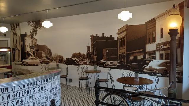 Tribute Soda Fountain