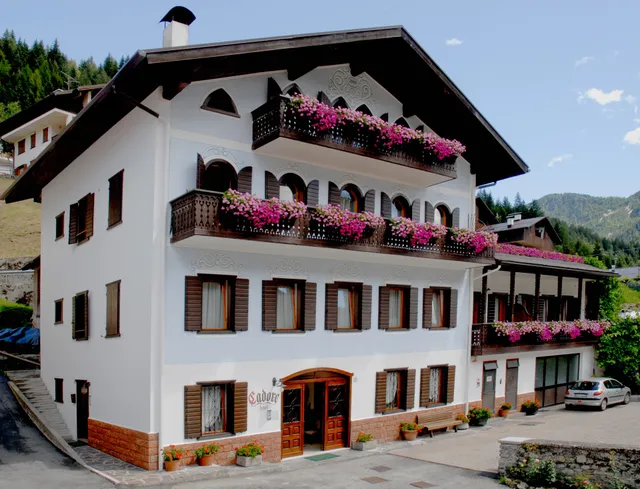 Cadore Haus