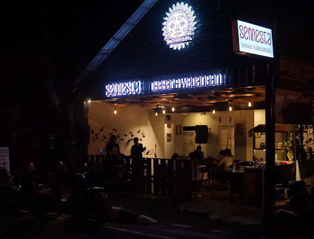 Semesta Wedangan Rempah & Bubur Bakar