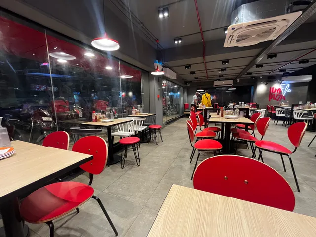 Pizza Hut | Naval Nagar, Rajkot