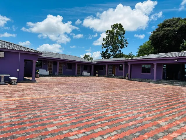 Sekos Guest House & Shisanyama