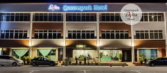 Queenspark Lovita Hotel