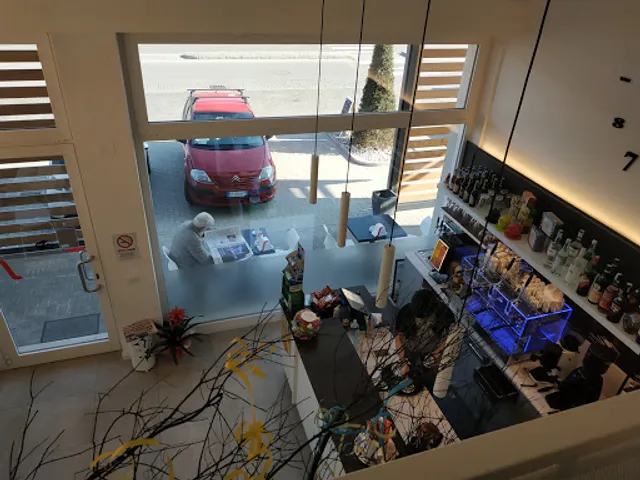 Black&white Bar-Caffetteria