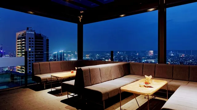Cloud Lounge Jakarta (Rooftop)