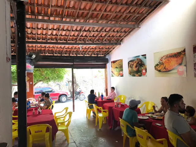 Rogério pastéis e comidas típicas