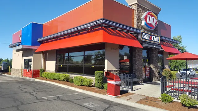 Dairy Queen Grill & Chill