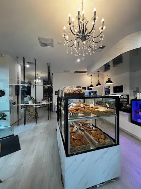 Something French on Hay St