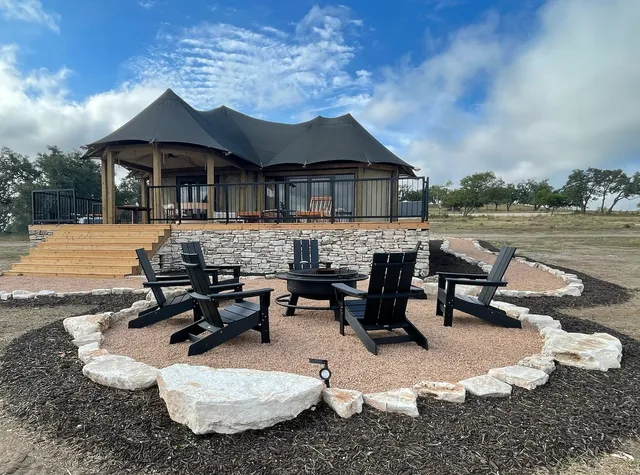 Outdoorsy Hill Country