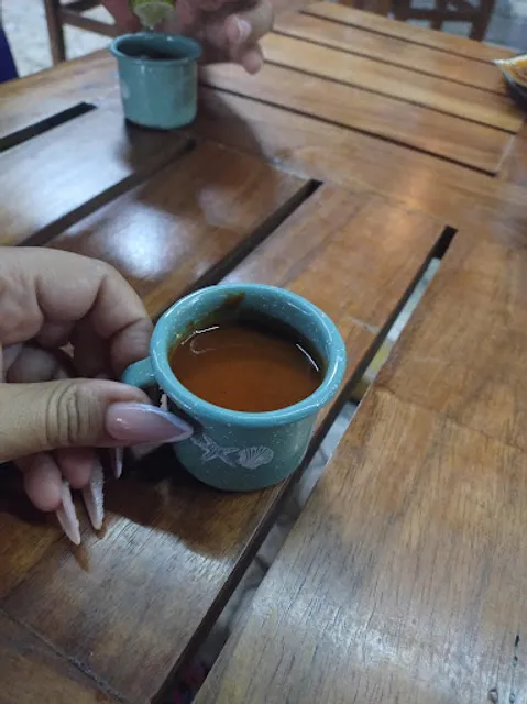 Los hijos de la tostada mariscos y chelas