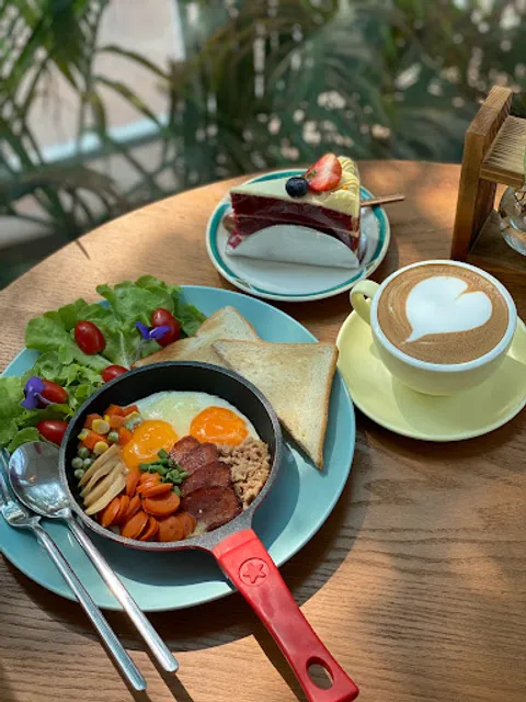 ต้นไม้และใบผักคาเฟ่