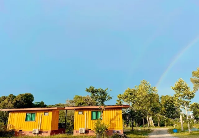 The monday ที่พักราคาถูก ใกล้หาดแหลมแม่พิมพ์