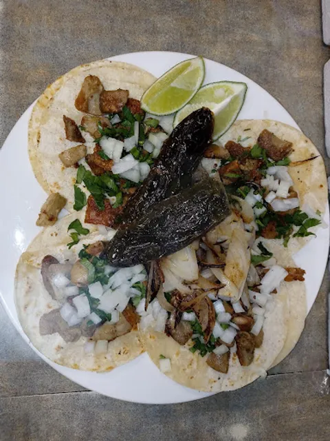 Chaska my love restaurante .