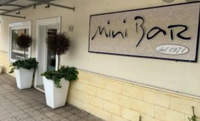 Mini Bar