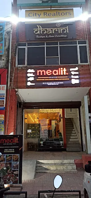 Mealit Cafe & Family Restaurant