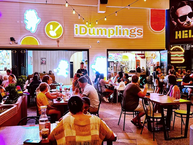 iDumplings Asian Food & Dragon Bar