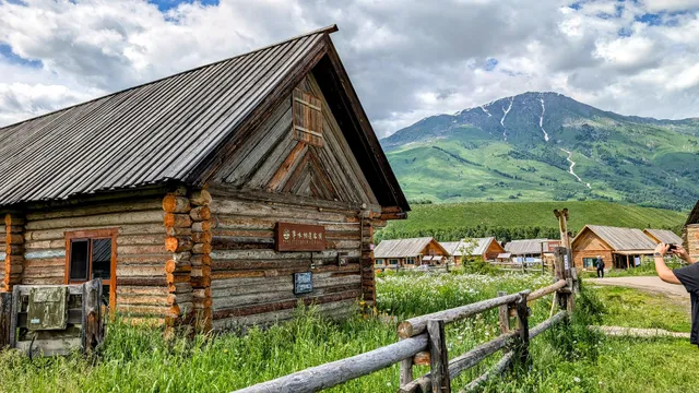 Hemu Old Village Inn