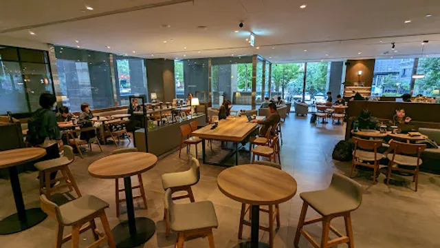 Metro Taipei ✕ LOUISA COFFEE