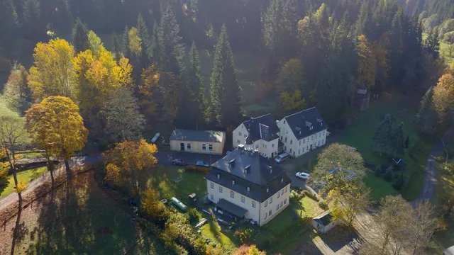 Hammerwerk Schmalzgrube e.V. - Naturherberge mit H-ERZ