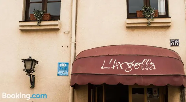 L' ARGOLLA PIZZERIA-HOTEL. Obert cada nit 19:30 h - 23:00 h